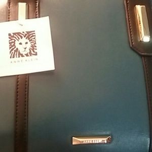 Anne Klein-Show Off (Teal & Black)