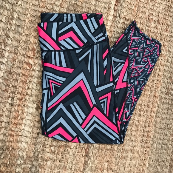 Fabletics Salar Capri Leggings
