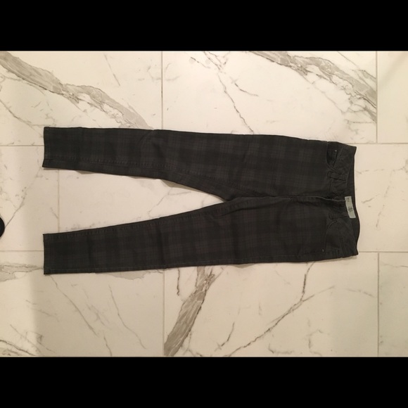 Top shop jeans in dark grey checkered