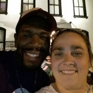 Meet your Posher, Carrie