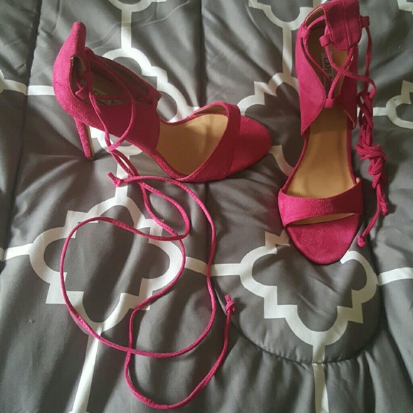 Shoes - Picture 2 of 2