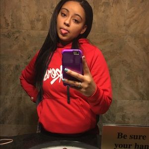 Meet your Posher, Desiree