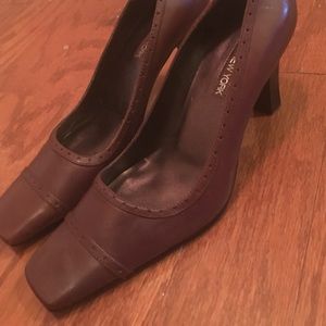 Jones New York heels size 81/2