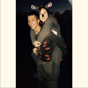 Meet your Posher, Kayla