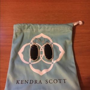 Kendra Scott black earrings