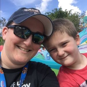 Meet your Posher, Shara