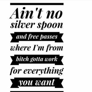 Meet your Posher, Leah