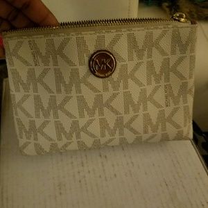 Michael kors  makeup bag