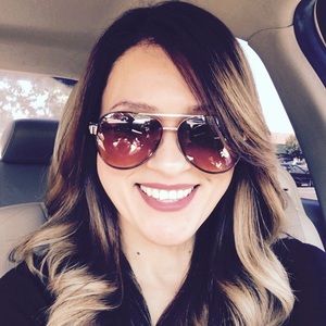 Meet your Posher, Isabel