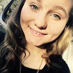 Meet your Posher, Brianna