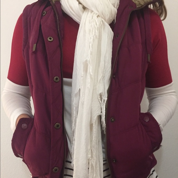 Magenta puffer vest faux fur hood