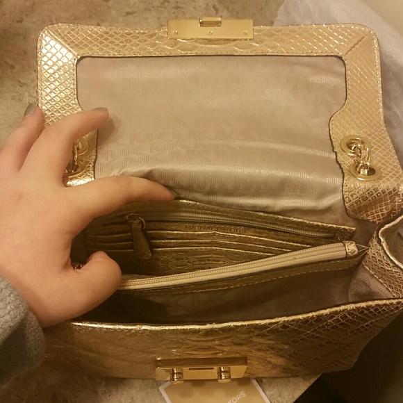 NWT Michael Kors MAKE AN OFFER - Picture 3 of 4