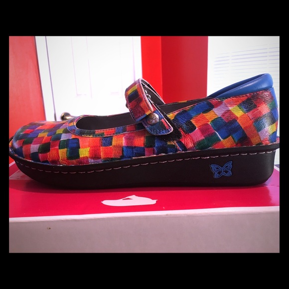 Alegria "Belle" BRAND NEW- fits like a 10