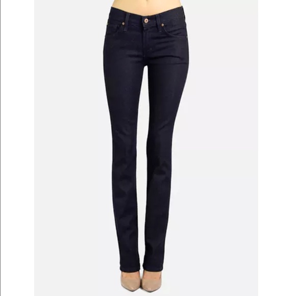 James Jeans Hunter Style Size 30 in Dark Wash