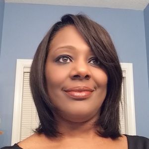 Meet your Posher, Carolyn