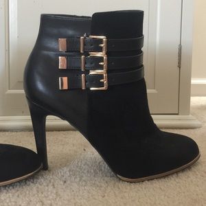 Wore them once, never did again.