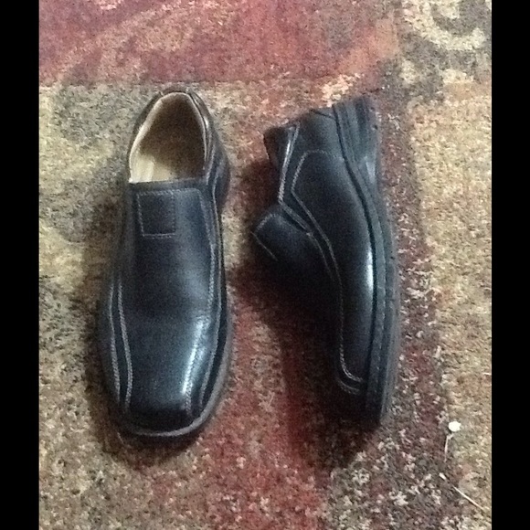 Wrong size men shoes