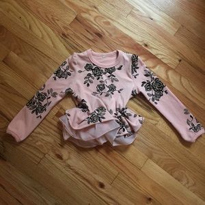 Pink and gold flower peplum top.nwot