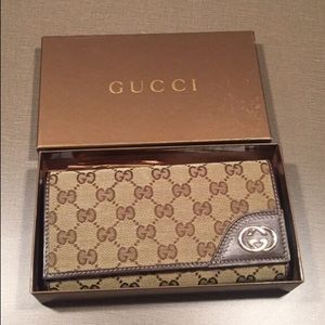 BRAND NEW GUCCI trifold women's wallet