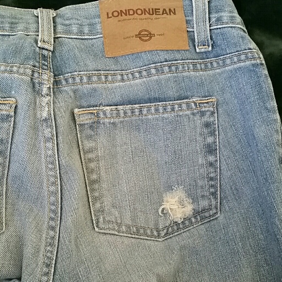 Distressed straight Leg Jean - Picture 3 of 3