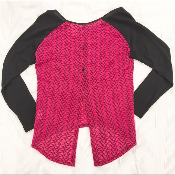 SALE! Raglan Top - Picture 2 of 4