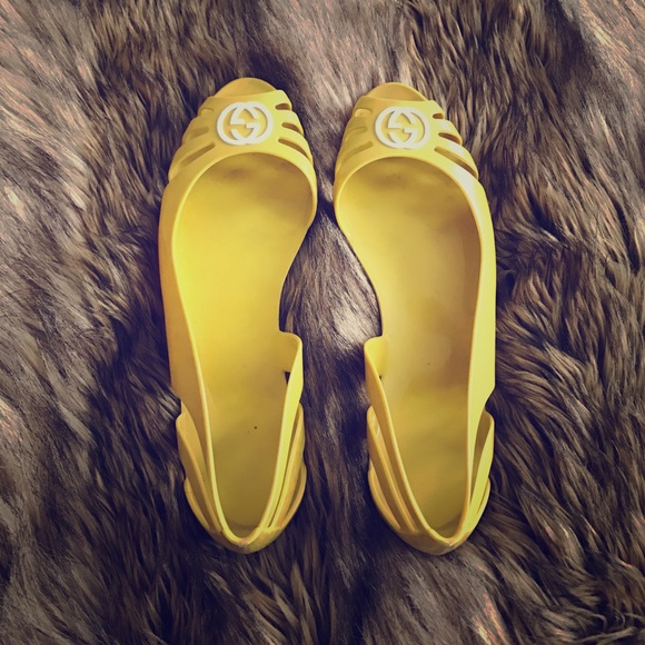 Gucci Yellow Peep Toe Flat Sandals