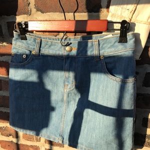 H&M Cropped Denim Mini Skirt, Size 4
