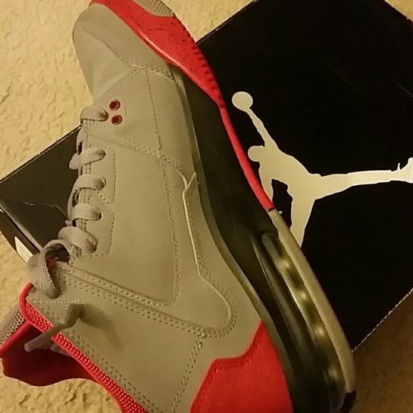 Jordan Flight Origin size 7y