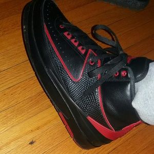 Men's Jordan Retro 2's