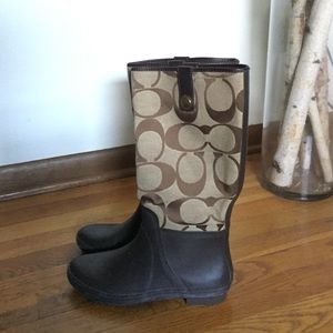 Coach size 9 rain boots