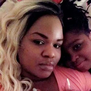 Meet your Posher, Kiya