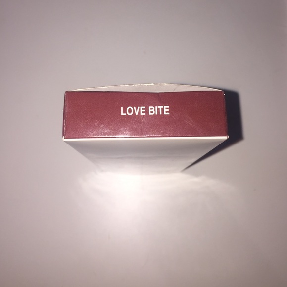 Kylie Lip Kit in Love Bite - Picture 3 of 4