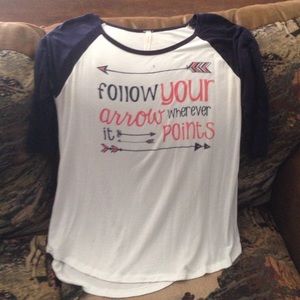 Super cute 3/4 length soft shirt