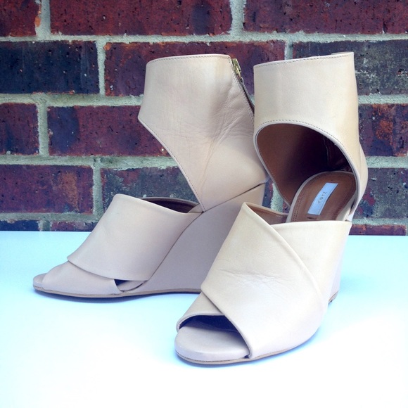 Stunning Zara wedged. Great condition.