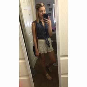 Meet your Posher, Faith