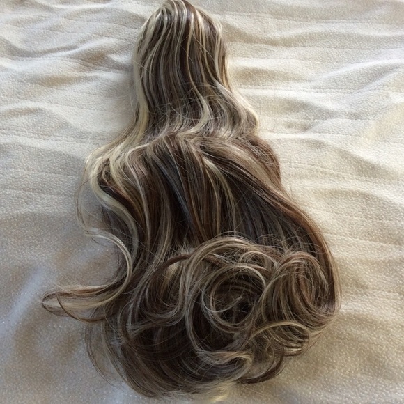 Beautiful Hair Clip With Highlights Soft New