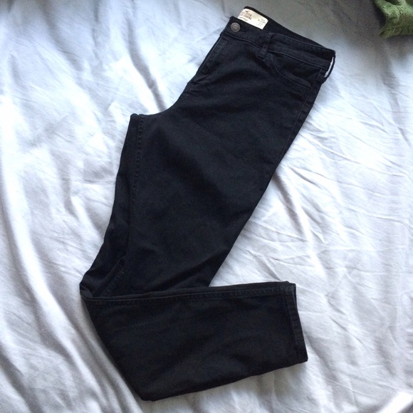 Hollister black high-waisted jeans