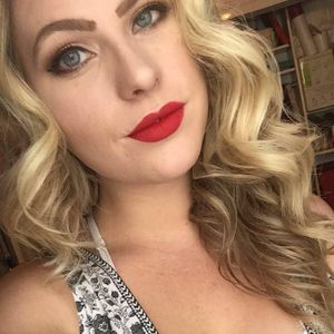 Meet your Posher, Robyn