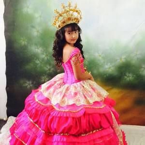 Meet your Posher, Dianey