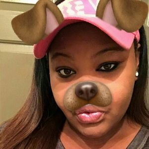 Meet your Posher, Andrea