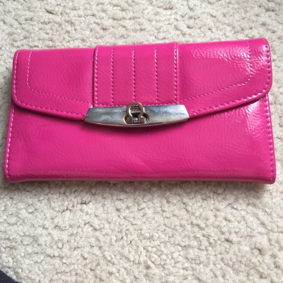 Nine West, pink wallet
