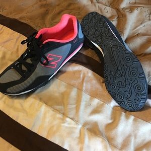 New Balance 442 Women's tennis shoes size 8.5B