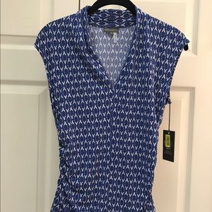 Gorgeous Vince Camuto top, Size Medium