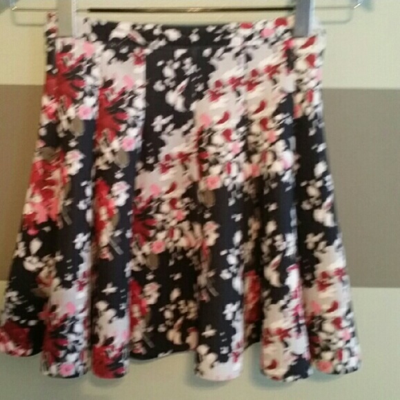 Abercromebie and fitch skirt