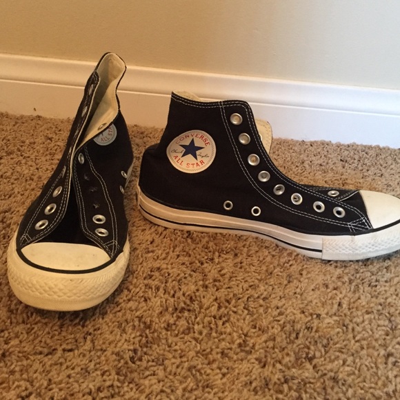 Black high-top converse