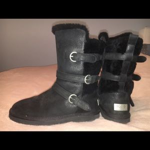 ◼️Authentic Black Becker Uggs◼️
