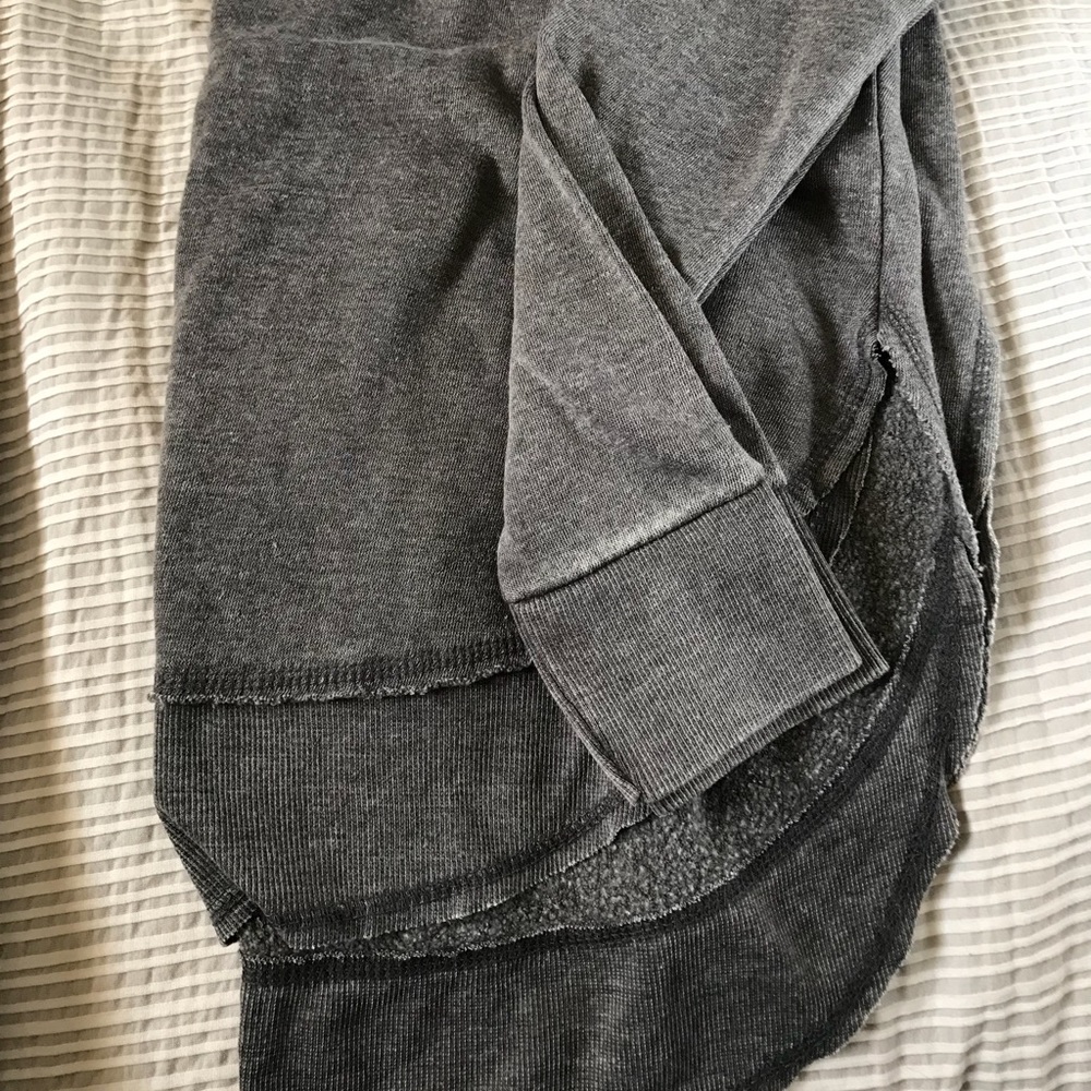BEST SELLER 💜Soft charcoal lounge shirt - Picture 3 of 4