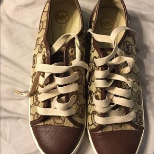 Michael Kors Sneakers size 9