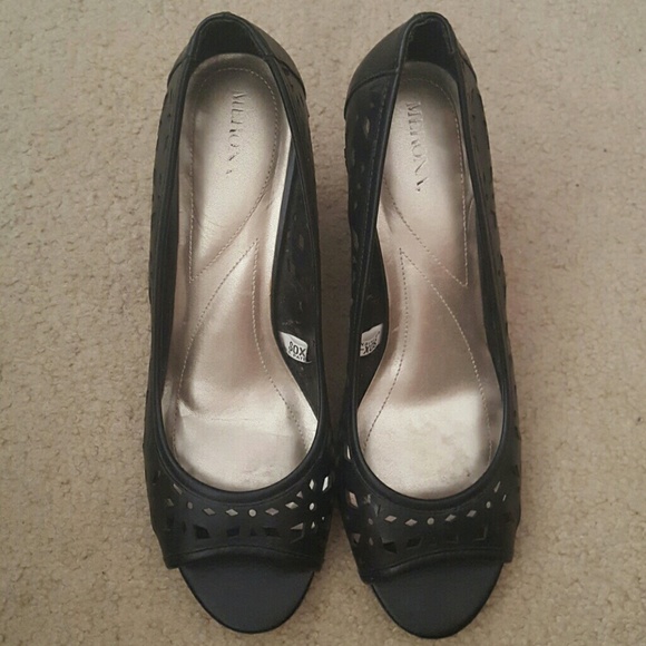 Wedge heels