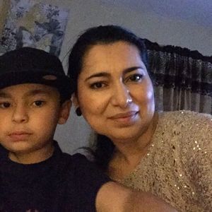 Meet your Posher, Alicia